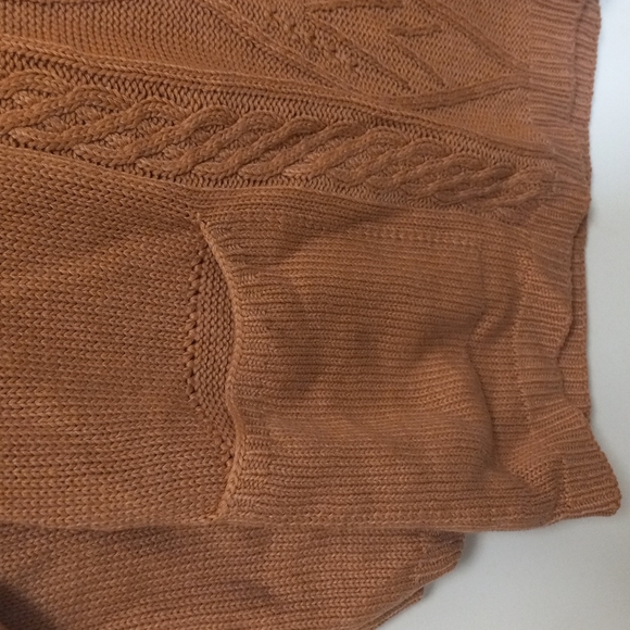 Berkeley Sweater - Picture 3 of 6